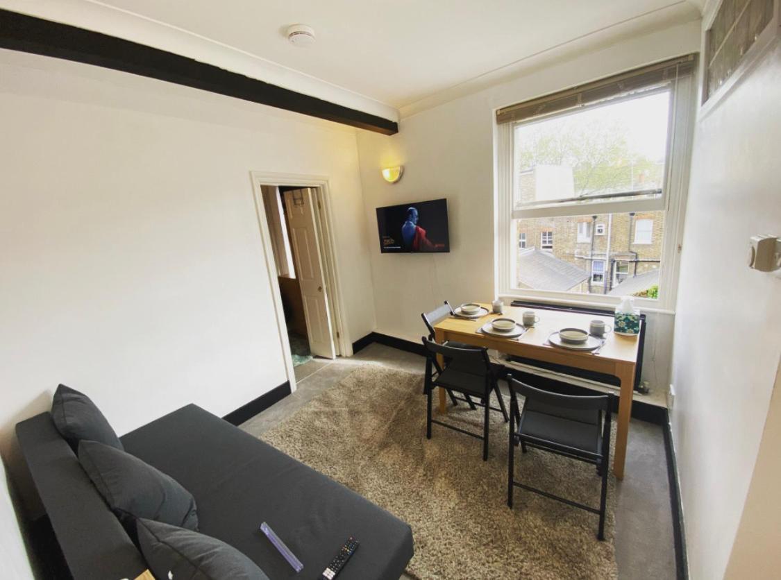 Complete 1 Bedroom Apartment With Wi-Fi, Kitchen, Tv In Heart Of Chiswick, לונדון מראה חיצוני תמונה